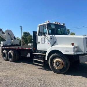 Volvo 2000 Grúa Articulada